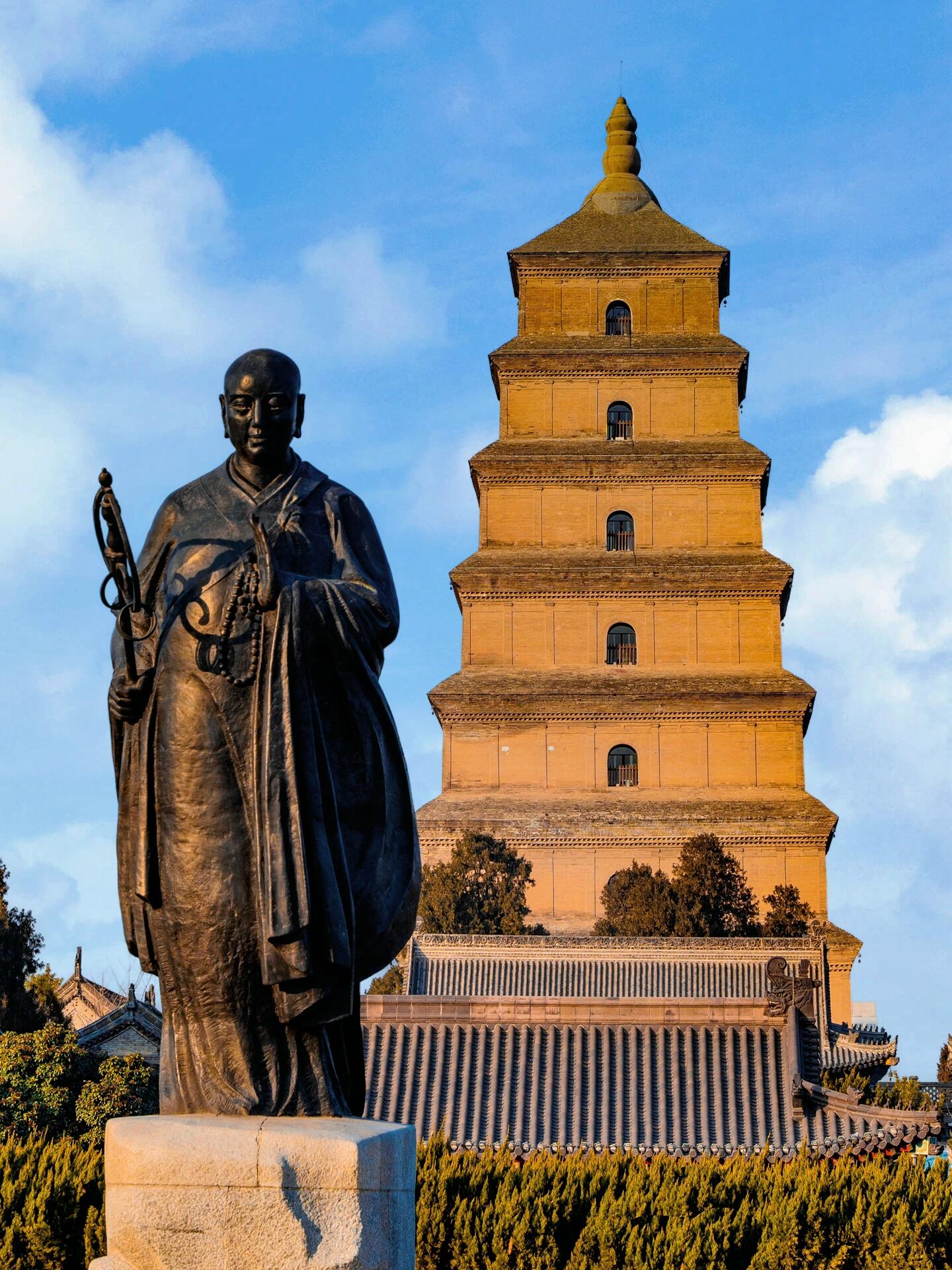 Xi'an Qin Shi Huang Mausoleum Museum (Terracotta Warriors)+Huaqing Palace 1-Day Group Tour