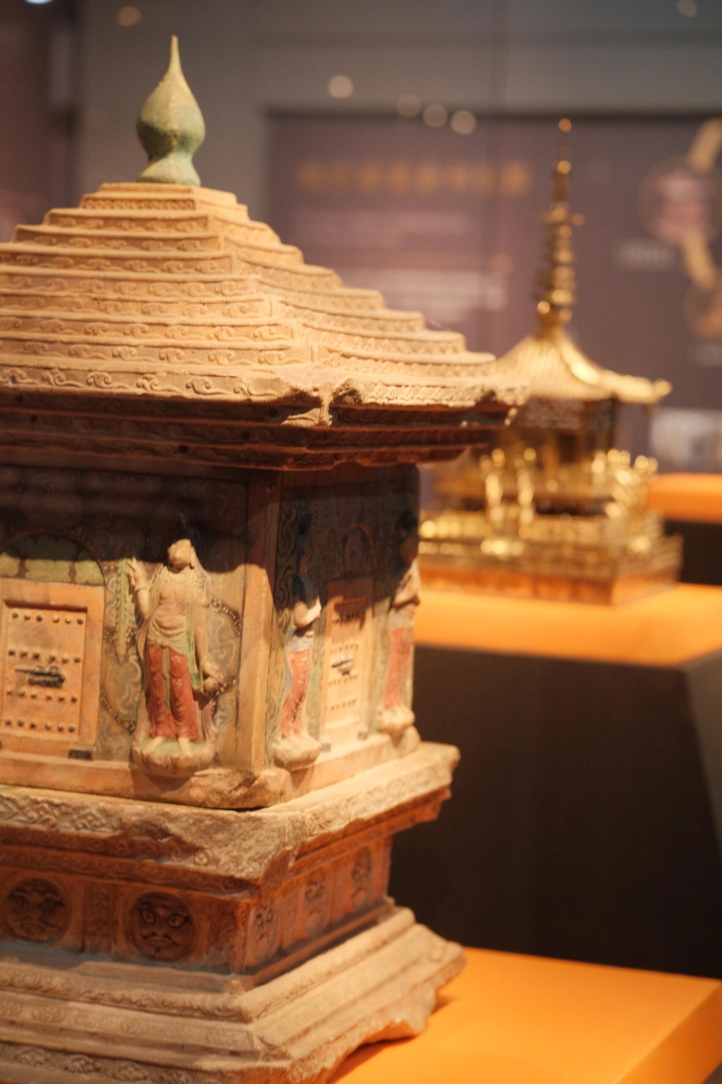 Famen Temple+Qianling Mausoleum+Yide Prince Tomb & Maoling 1-Day Tour