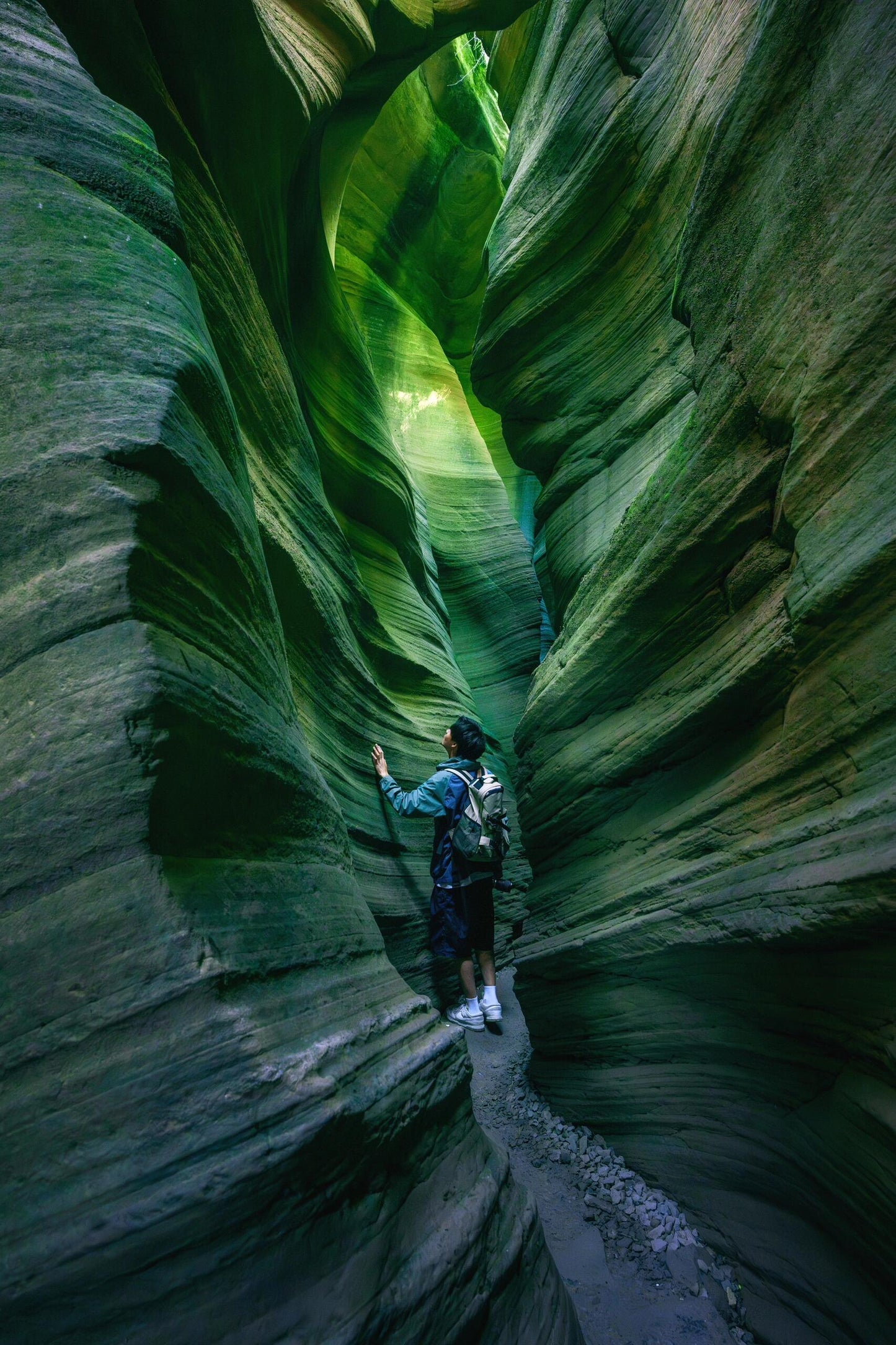 2 Days 1 Night Group Tour to Yan’an, Shaanxi, Hukou Waterfall, and Yellow Emperor Mausoleum