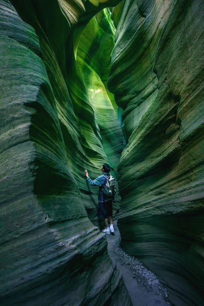 2 Days 1 Night Group Tour to Yan’an, Shaanxi, Hukou Waterfall, and Yellow Emperor Mausoleum