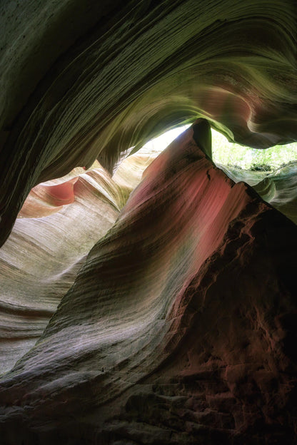 2 Days 1 Night Group Tour to Yan’an, Shaanxi, Hukou Waterfall, and Yellow Emperor Mausoleum