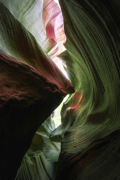 2 Days 1 Night Group Tour to Yan’an, Shaanxi, Hukou Waterfall, and Yellow Emperor Mausoleum