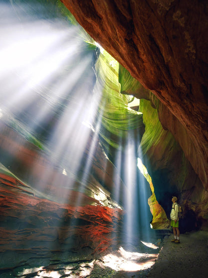 2 Days 1 Night Group Tour to Yan’an, Shaanxi, Hukou Waterfall, and Yellow Emperor Mausoleum