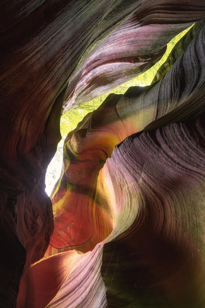 2 Days 1 Night Group Tour to Yan’an, Shaanxi, Hukou Waterfall, and Yellow Emperor Mausoleum