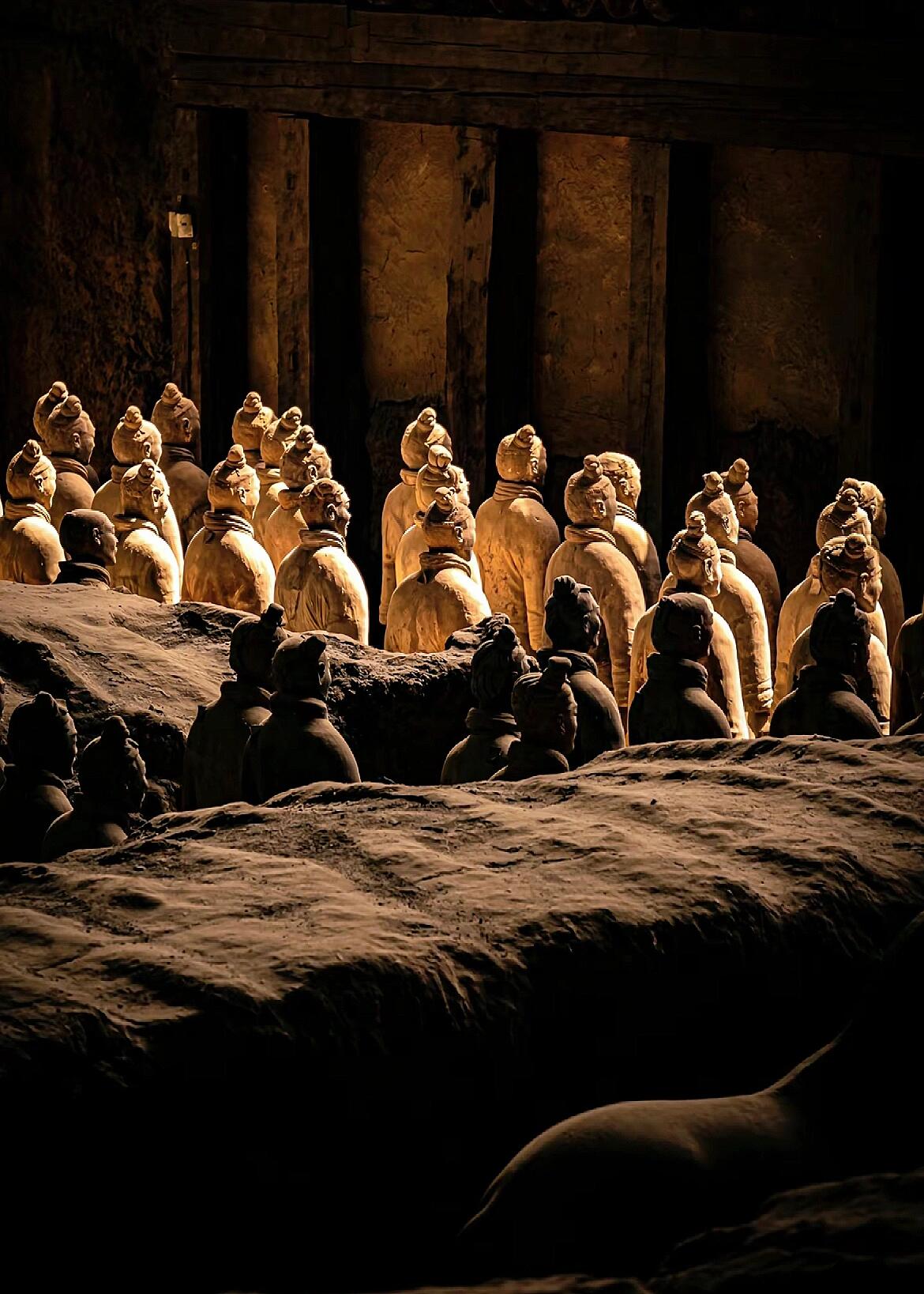 Xi'an Qin Shi Huang Mausoleum Museum (Terracotta Warriors)+Huaqing Palace 1-Day Group Tour