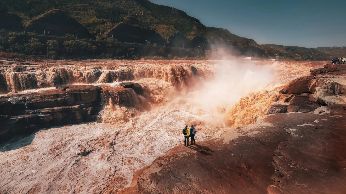 2 Days 1 Night Group Tour to Yan’an, Shaanxi, Hukou Waterfall, and Yellow Emperor Mausoleum